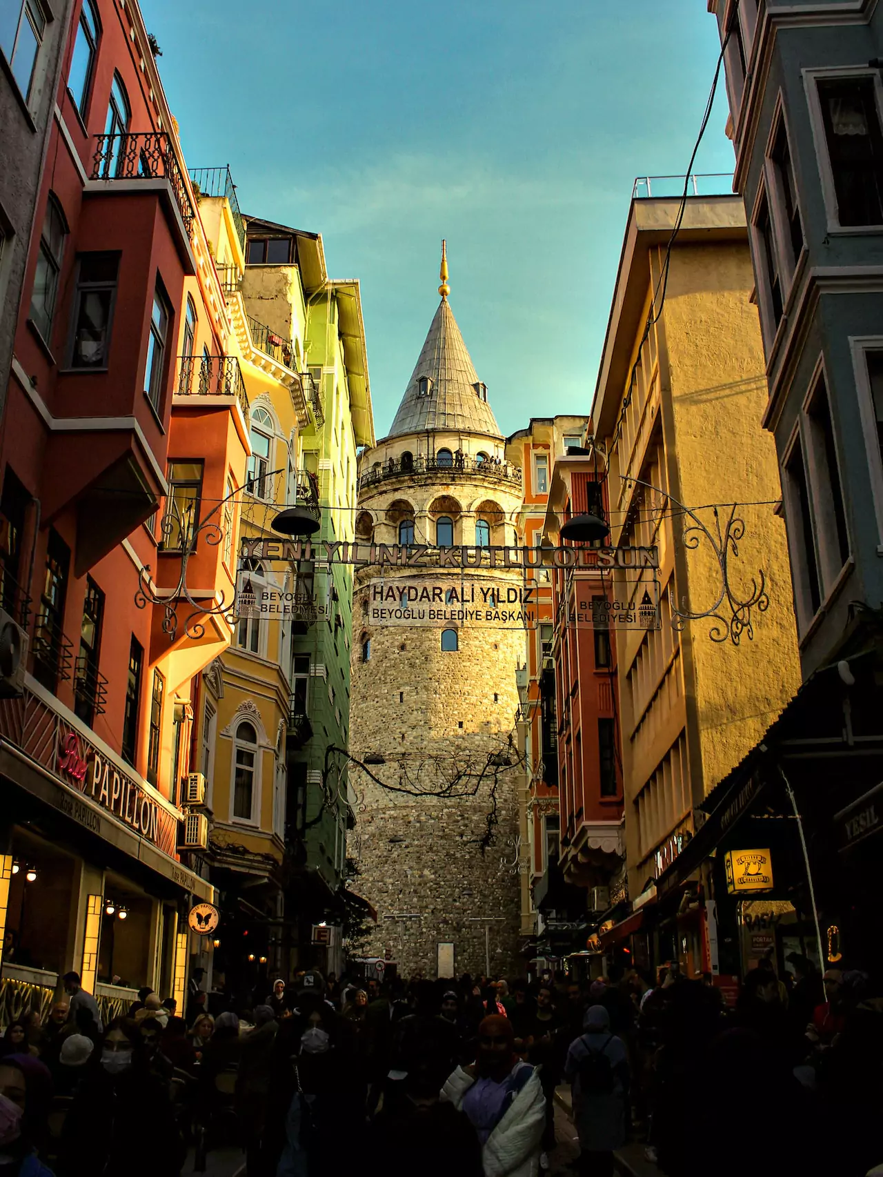 travel and explore istanbul